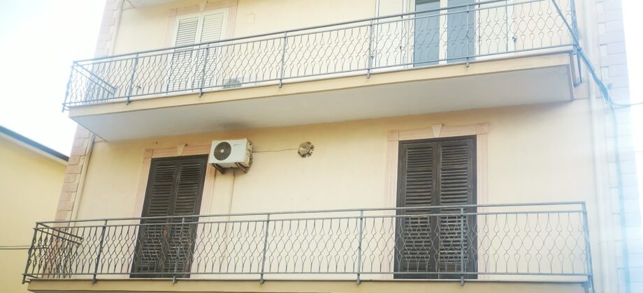 Rif 157 ( Appartamento in Via Giacomo Matteotti )